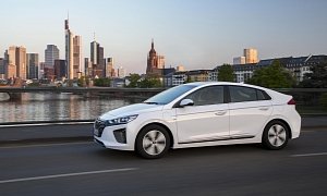 2017 Hyundai Ioniq Plug-In Hybrid Priced Lower Than Toyota Rival
