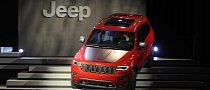 2017 Jeep Grand Cherokee Trailhawk and Updated Summit Launch in New York
