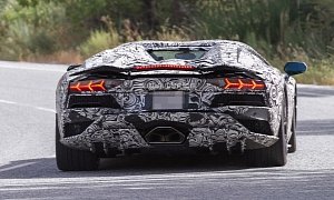 2017 Lamborghini Aventador Roadster Facelift Spied, Has SV Design Cues