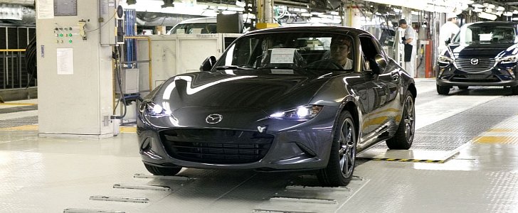 2017 Mazda MX-5 Miata RF Enters Production in Japan