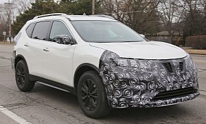 2017 Nissan Rogue Spied with Cosmetic Updates