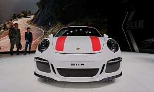 2017 Porsche 911 R Ends Up on eBay for Ridiculous Price, Speculation Is Insane