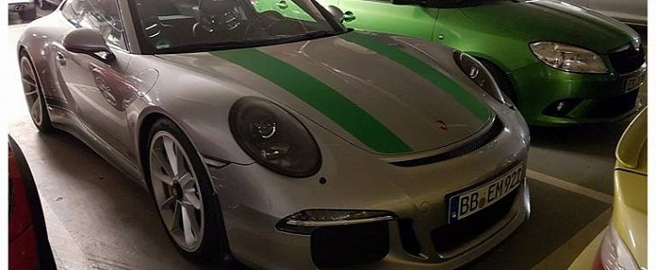 Porsche 911 R Spotted in Parking Lot Close to Nurburgring