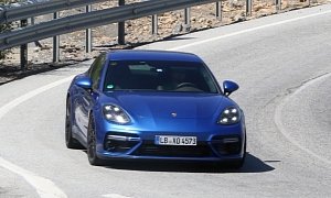2017 Porsche Panamera Turbo Already Shows Up In Spanish Traffic