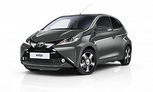 2017 Toyota Aygo x-clusiv Features More Kit, Funroof Becomes An Optional Extra