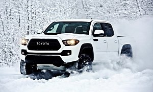 2017 Toyota Tacoma TRD Pro Is a Small but Extreme Off-Road Pickup