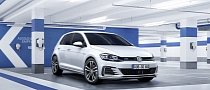 2017 VW Golf GTE and GTD Facelift Launched and Priced