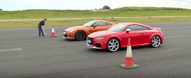 Audi TT RS vs. Nissan GT-R drag race