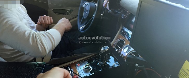 2018 Bentley Continental GT spied: interior