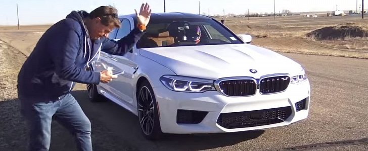 2018 BMW M5 Races BMW M2 in Rear-Wheel-Drive Mode