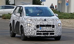 2017 Citroen C3 Picasso Spied for the First Time