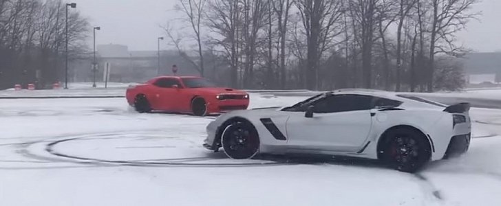 2018 Dodge Challenger Hellcat Widebody vs. Corvette Z06 Snow Angel Battle