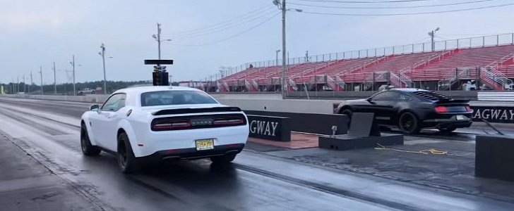 2018 Ford Mustang GT Drag Races Dodge Demon