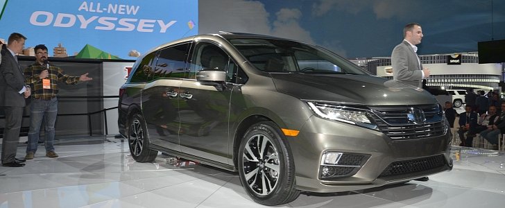 2018 Honda Odyssey Live Photos Detroit Auto
