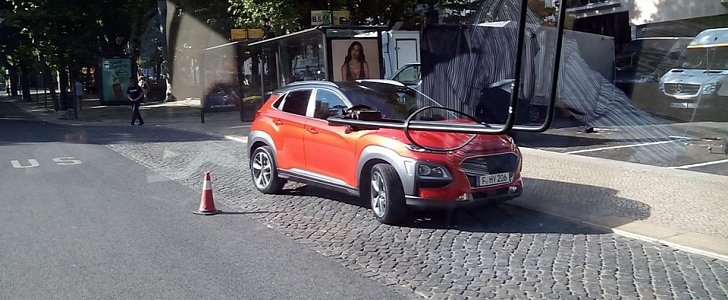 2018 Hyundai Kona uncamouflaged during photo shoot in Portugal