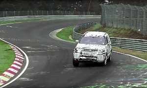 2018 Land Rover Discovery Looks Surprisingly Apt on the Nurburgring