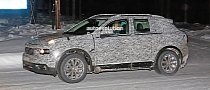 2018 Lynk&Co 01 SUV Caught Testing in Production Guise
