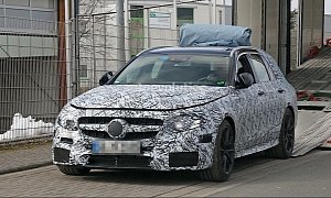 2018 Mercedes-AMG E63 T-Modell in First Spy Shots, Still Needs Some Time