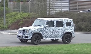 2018 Mercedes-Benz G-Class Shows No Visible Exhausts, Burbles Near Nurburgring