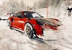 2018 Porsche 911 GT2 RS Snow Plow Goes Drifting in Giau Pass