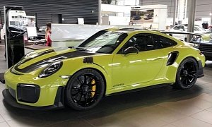 2018 Porsche 911 GT2 RS Weissach Package Loses Magnesium Wheels, Costs $18,000