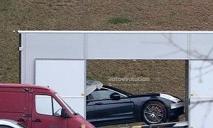 2018 Porsche Panamera Turbo Drops Camo, Gives Us a Sneak Peek in Latest Spyshots
