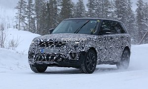 2018 Range Rover Sport Facelift Plug-In Hybrid Spied Trying to Hide Its Mass