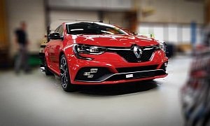 2018 Renault Megane RS Poses For The Camera Revealing Everything