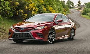 2018 Toyota Camry Rolls Into Dealers This Summer From $23,495