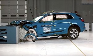 2019 Audi e-tron Crashed by IIHS, Gets Highest Rating