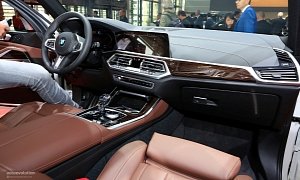 2019 BMW X5 Shows Luxurious Interior in Paris