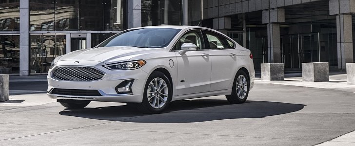 2019 Ford Fusion Debuts With Minor Design Changes, More Safety Tech