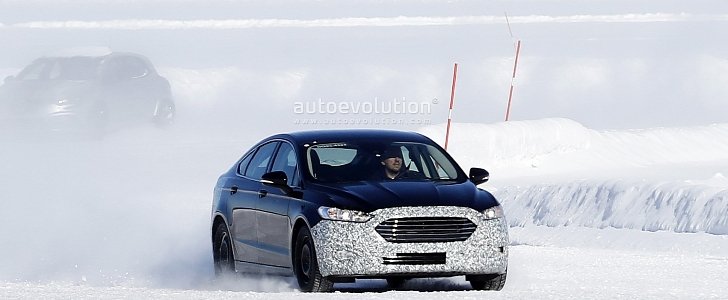 2019 Ford Mondeo Facelift Spied for the First Time in Sweden