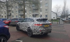 2019 Jaguar F-Pace SVR Spied in Dutch Traffic, Prototype Looks Menacing