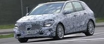 2019 Mercedes B-Class Spied for the First Time While Having a Malfunction