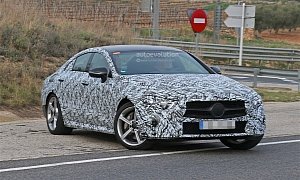2019 Mercedes-Benz CLS Replacement Spotted While Testing, Lost Some of Its Camo