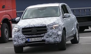 2019 Mercedes-Benz GLE Shows LED Headlights and AMG Line Features
