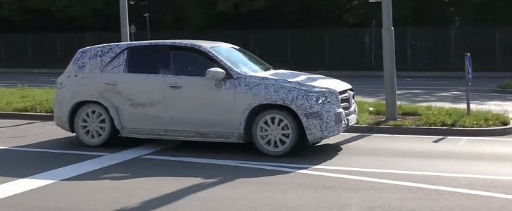 2019 Mercedes-Benz GLE Spied on German Roads Looking Much 