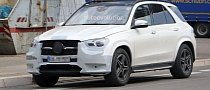 2019 Mercedes GLE Looks Ready to Debut in Latest Spyshots