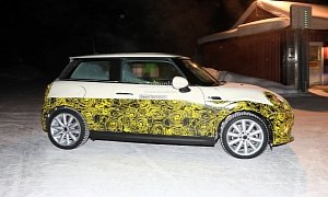 2019 MINI Cooper E Electric Vehicle Spied Testing At -30 Degrees Celsius