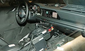 2019 Porsche 911 (992) Interior With Manual Gearbox Revealed by Prototype