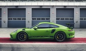 2019 Porsche 911 GT3 RS Facelift (991.2) Leaked, Looks Great In Mamba Green