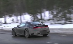 2019 Porsche 911 Sounds Vicious while Testing in Sweden
