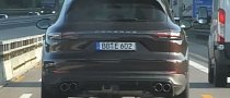 2019 Porsche Cayenne Shows Up on Autobahn, Looks Awesome in Real-World Footage
