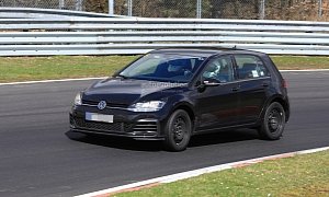 2019 VW Golf 8 Will Have Mercedes A-Class-Like Dual Screens