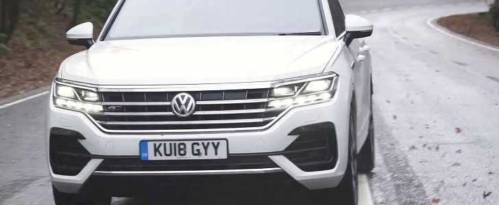 2019 VW Touareg UK Review Talks about Interior Quality, Slow Gearbox