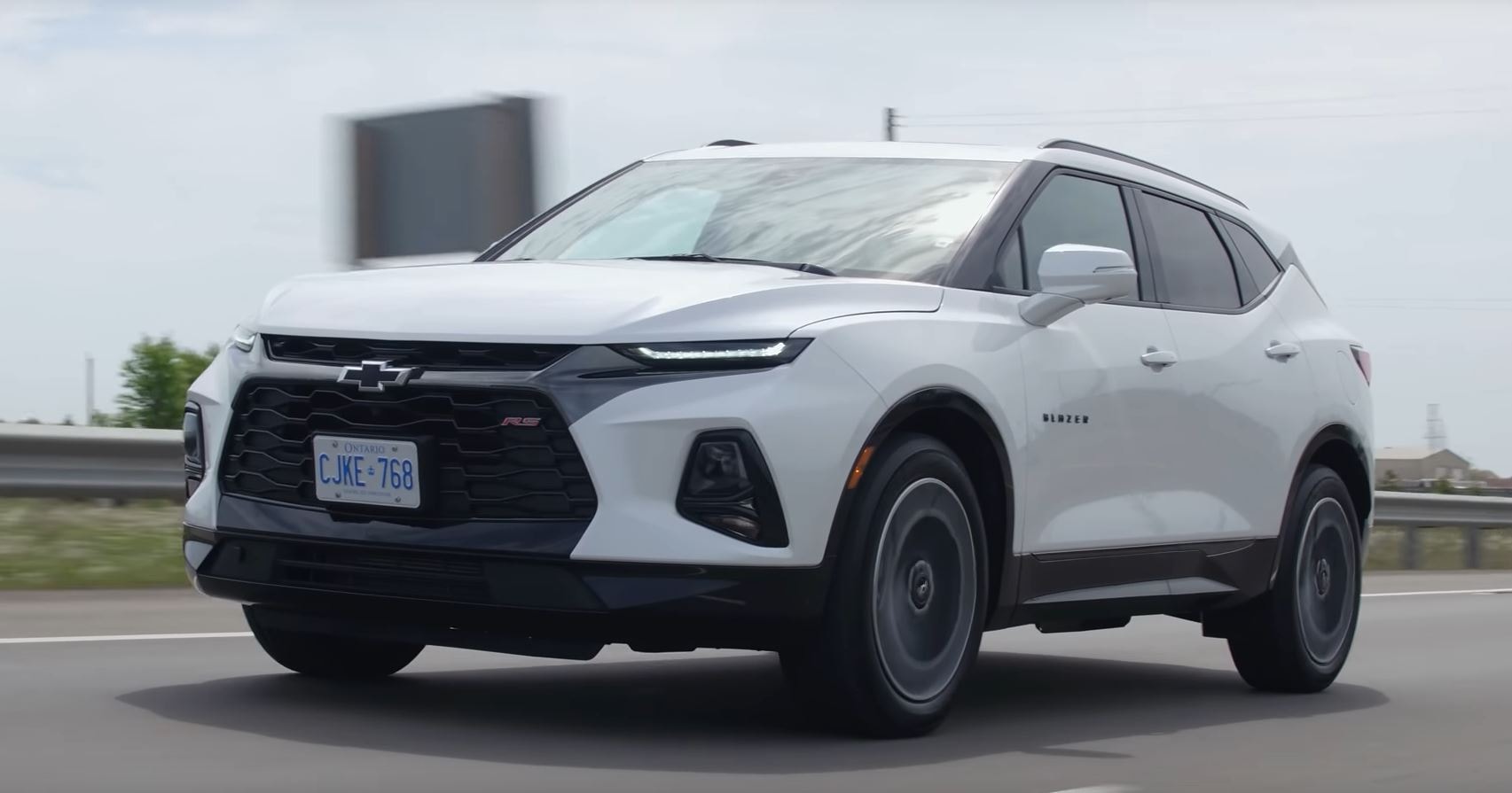 Chevy Blazer Rs Reviewed The Camaro Suv Is Only Dad Fast Autoevolution