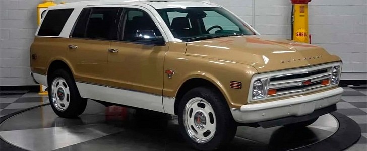 2020 Chevy Tahoe Gets 1968 Look With K5 Blazer Face and Two-Tone Paint