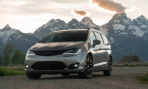2020 Chrysler Pacifica Gets a Red S on It for an Extra $3,995