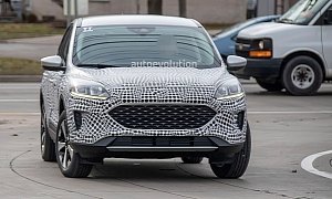 2020 Ford Escape / Kuga Spied With Production Body, Is a Like Jaguar-Focus Combo